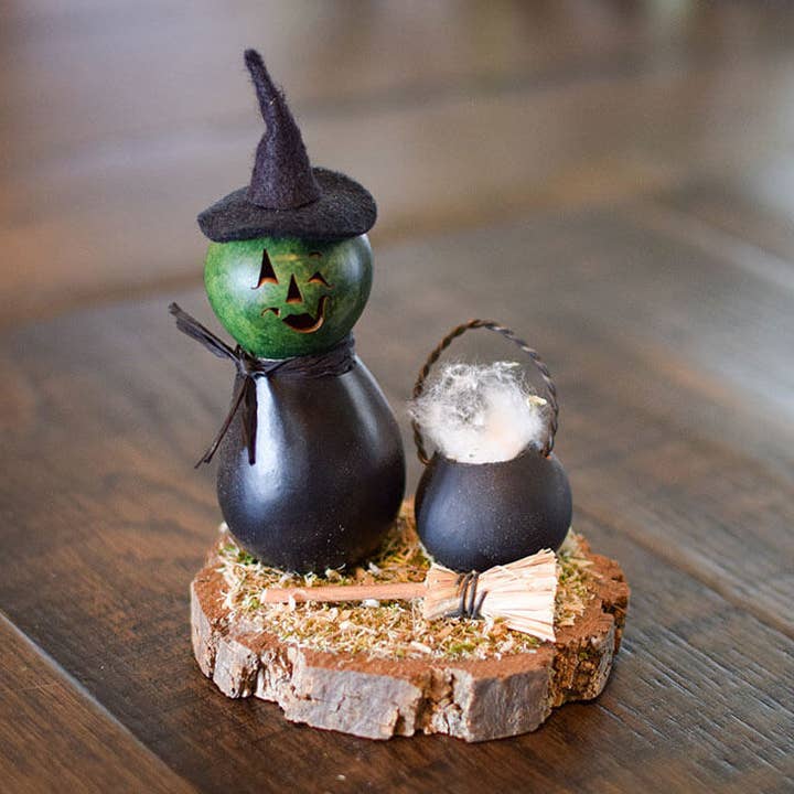 Fiona Witch Gourd Scene