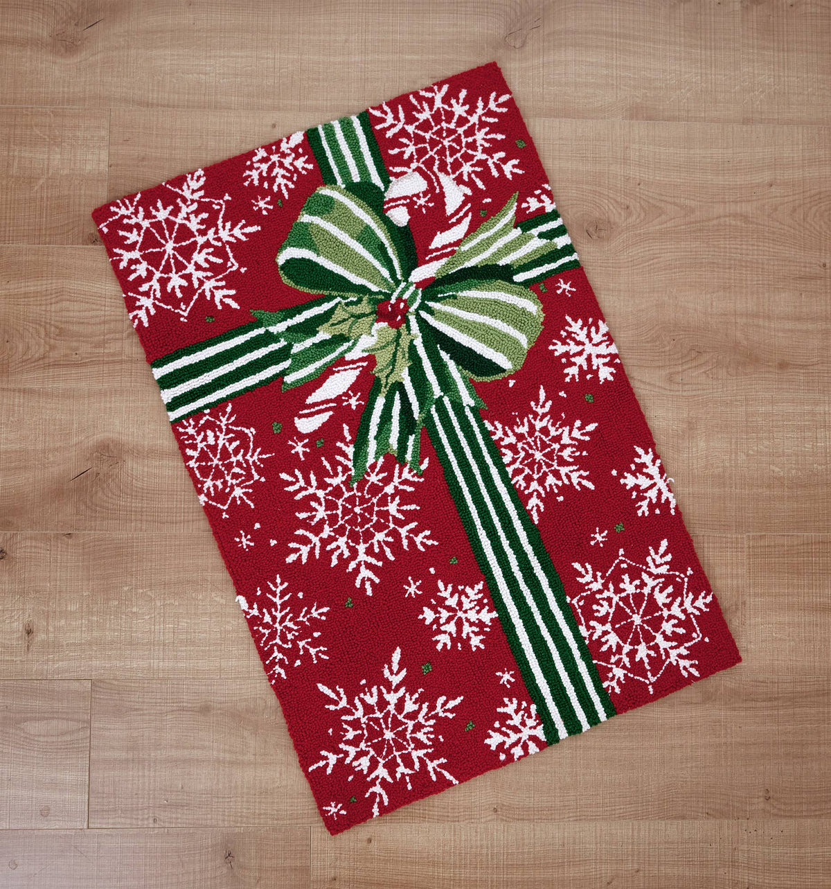 Pretty Present Hook Rug - Sally Eckman Roberts