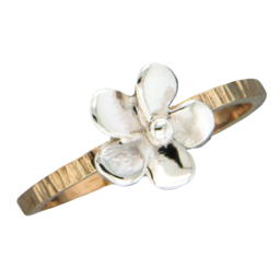 Textured Wire Flower Ring