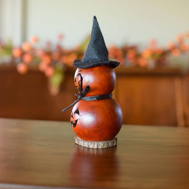 Tiny Harlow Witch Gourd