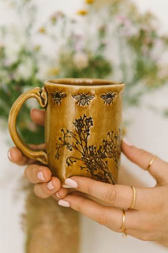 Tan Bee Ceramic Mug