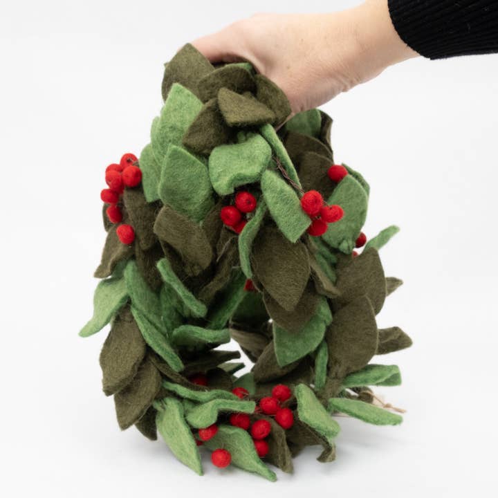 Garland - Felt Mistletoe