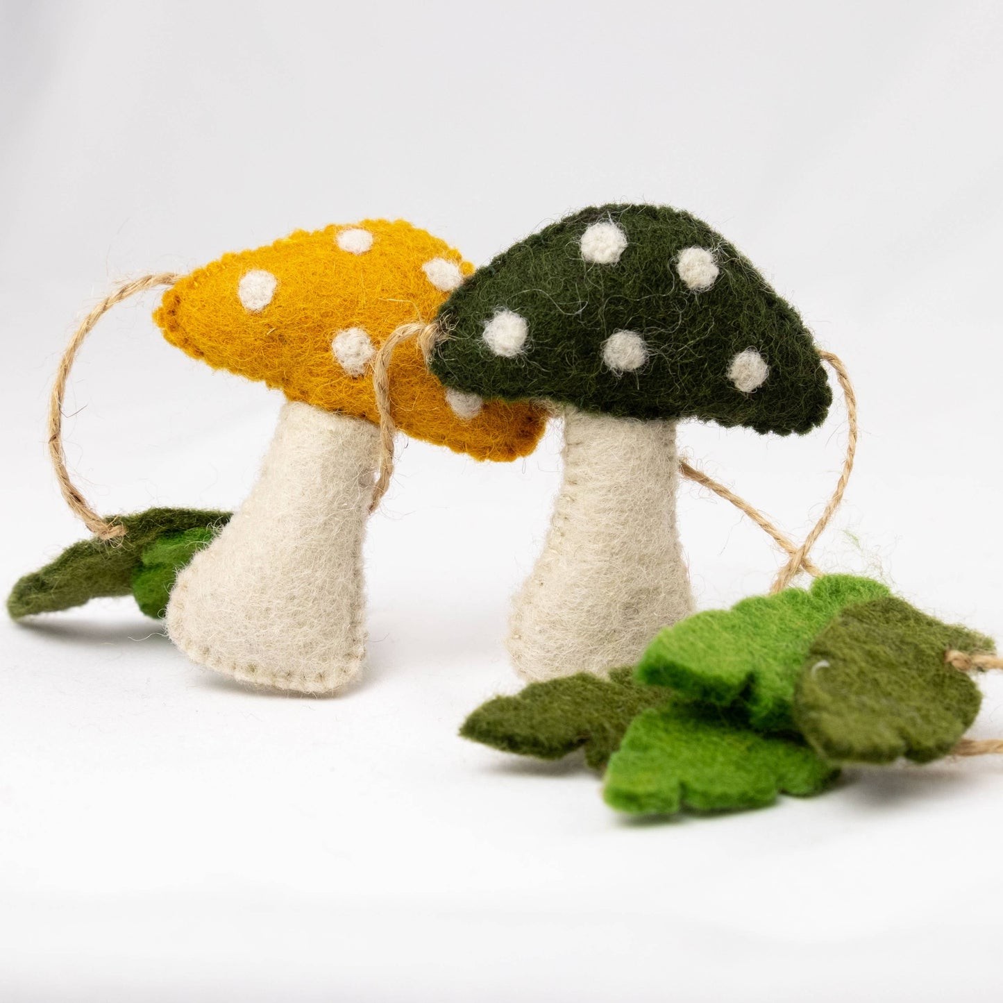 Garland - Felt Multicolor Spotted Mushroom