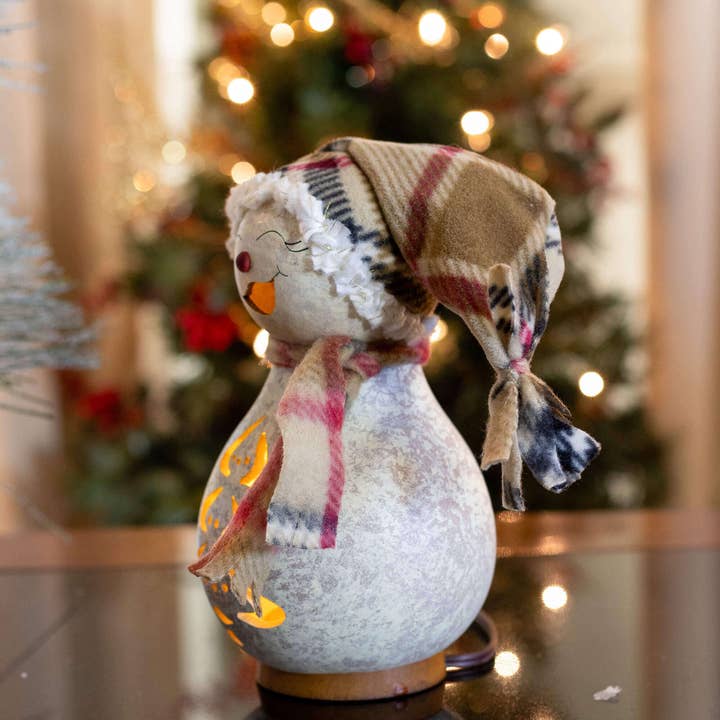 Blizzard Snowman- Medium Lit Girl Gourd
