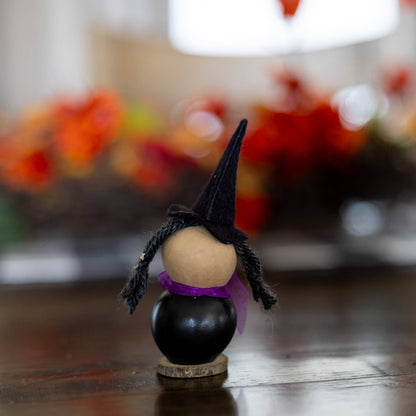 Lil Cora Witch Gourd