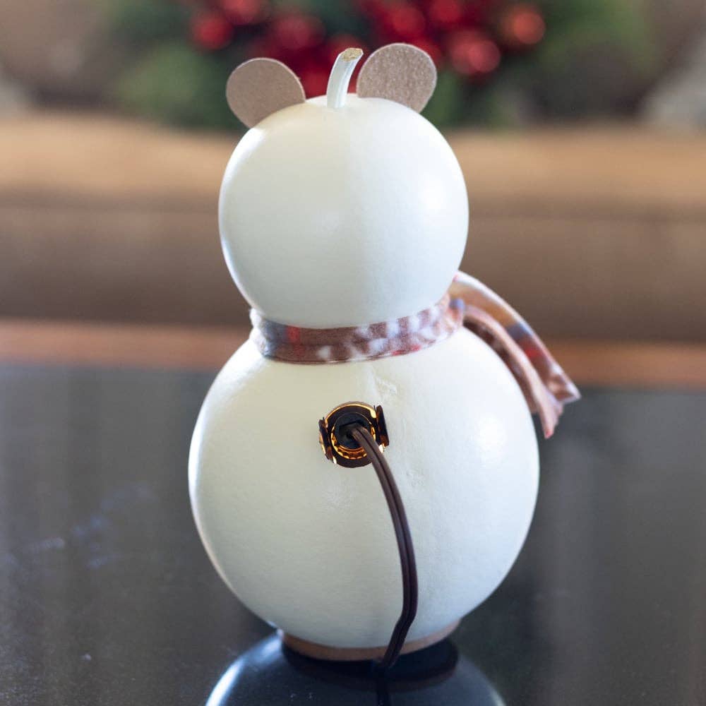 Aspen Polar Bear Small Lit Gourd Luminary