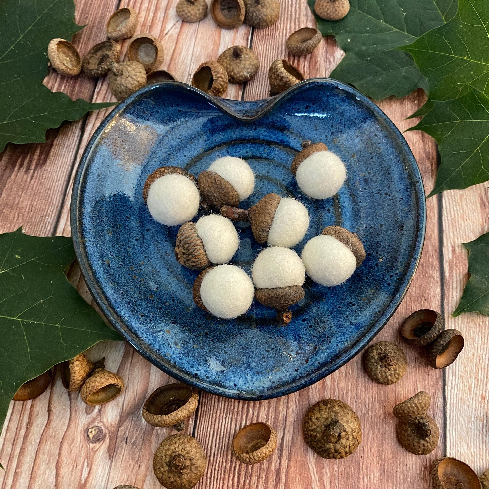 Felt Acorns Fresh Cream