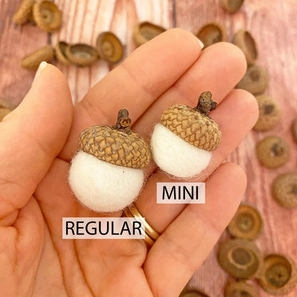 Mini Felt Acorns Fresh Cream