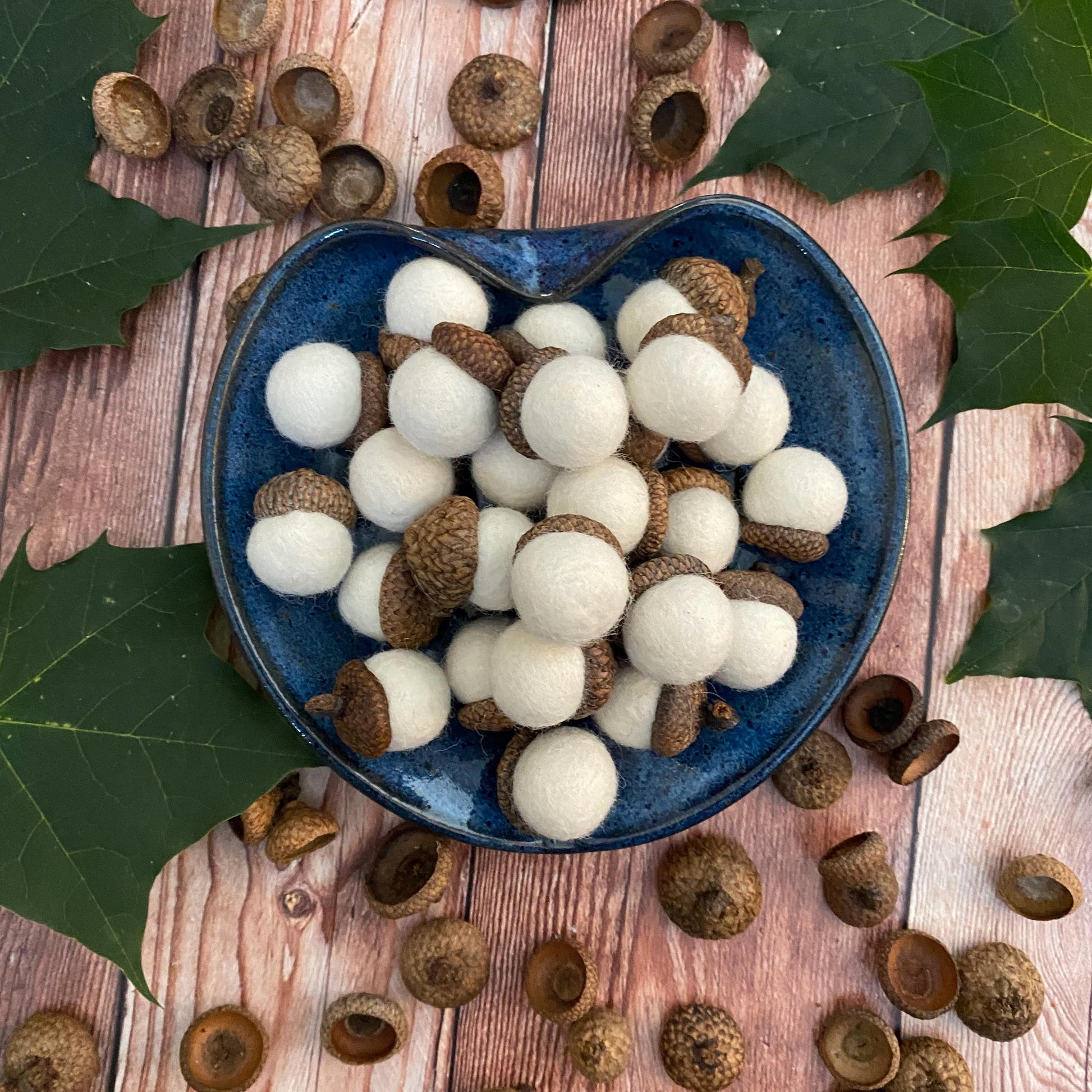 Felt Acorns Fresh Cream