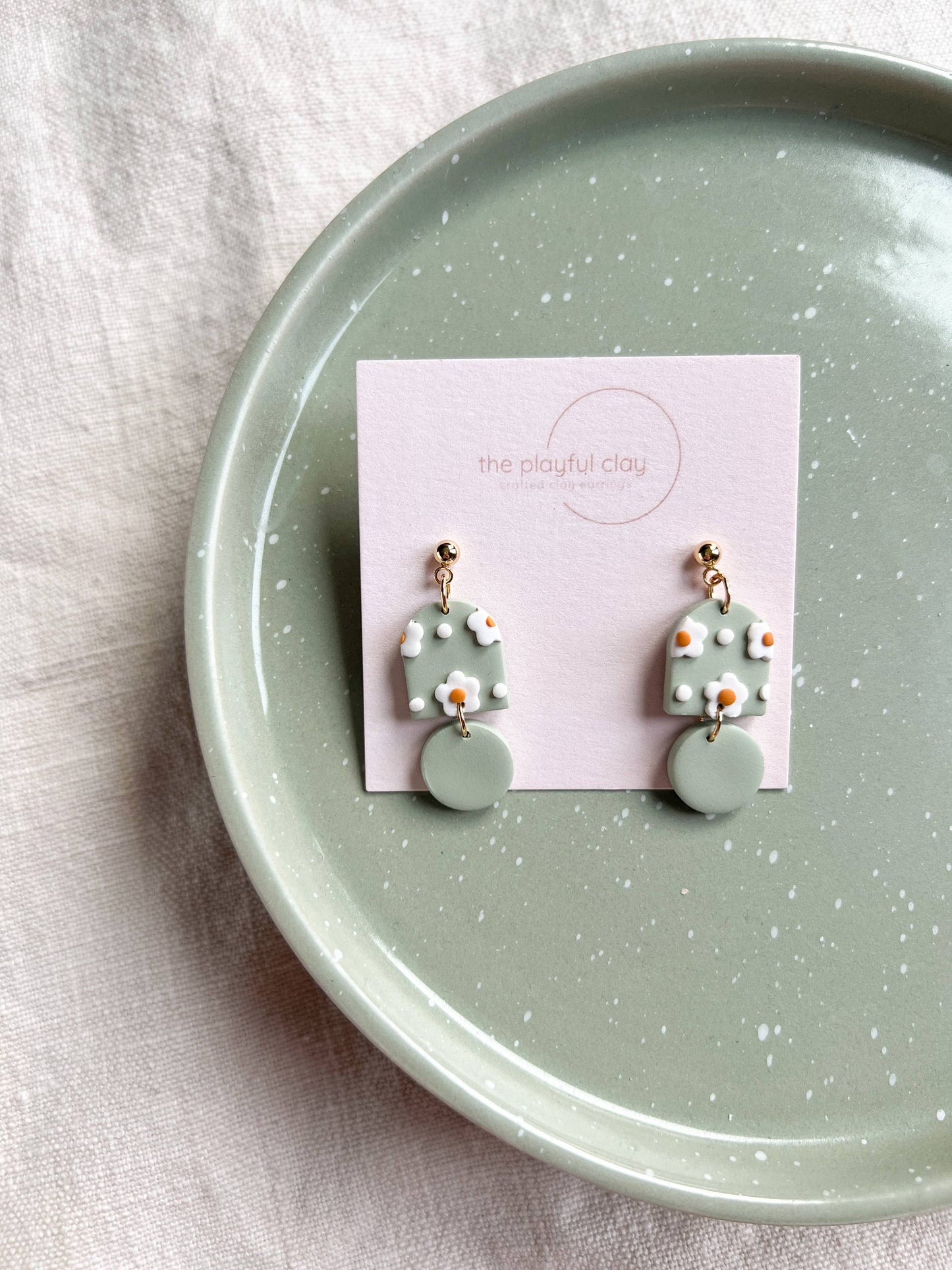 Mini Daisy Earrings