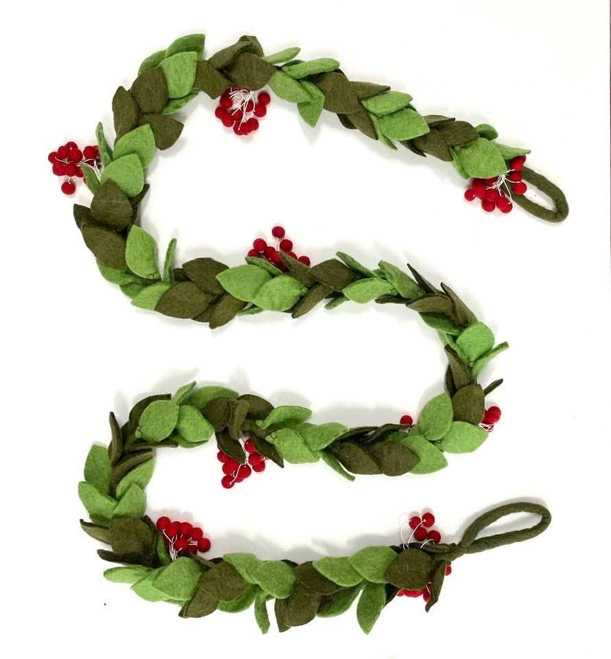 Garland - Felt Mistletoe